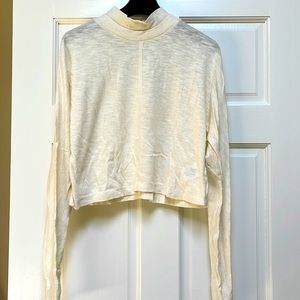 Crop mock neck slub fabric